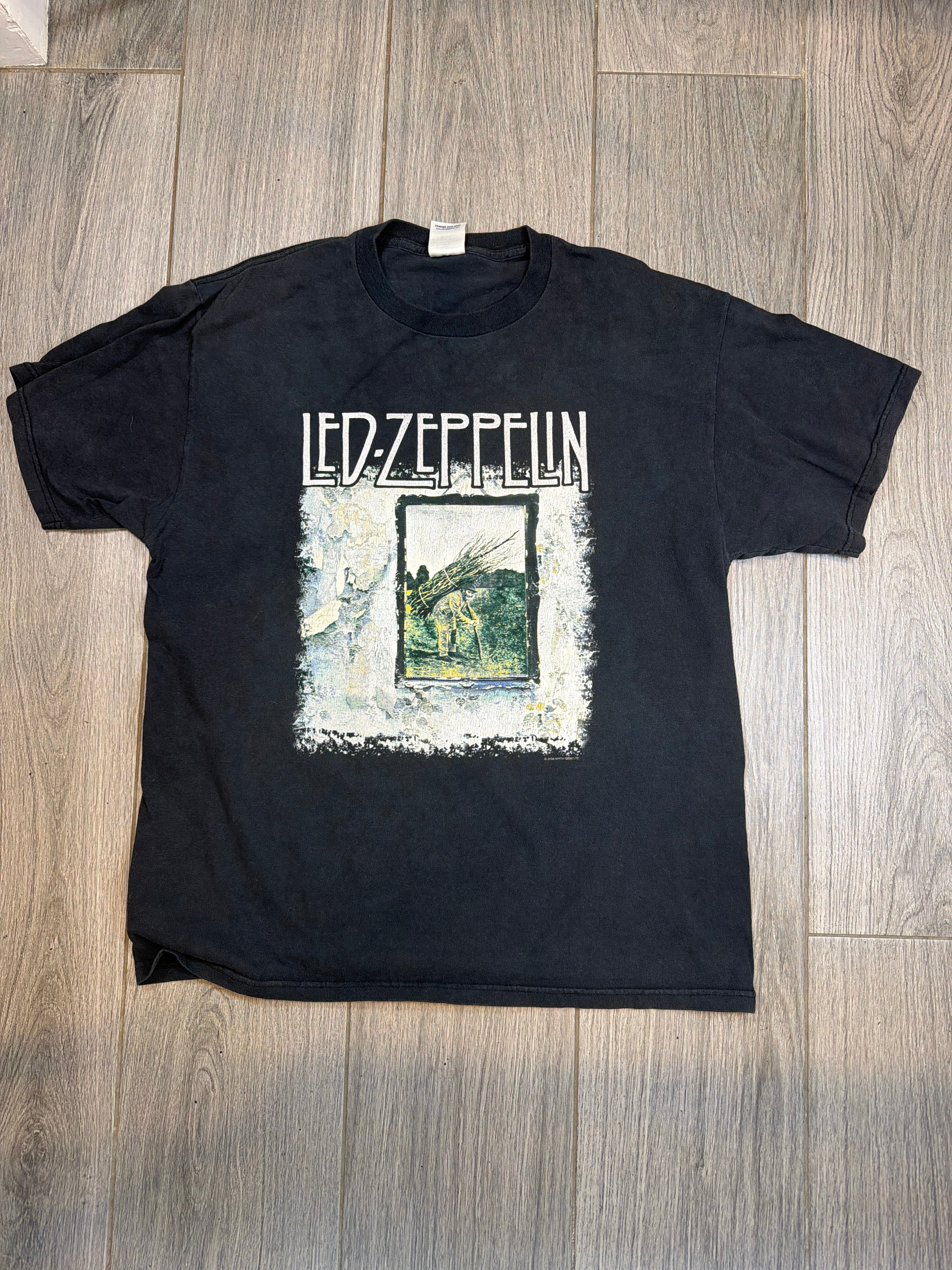 2004 Led Zeppelin IV Licensed Delta Black T-Shirt Large