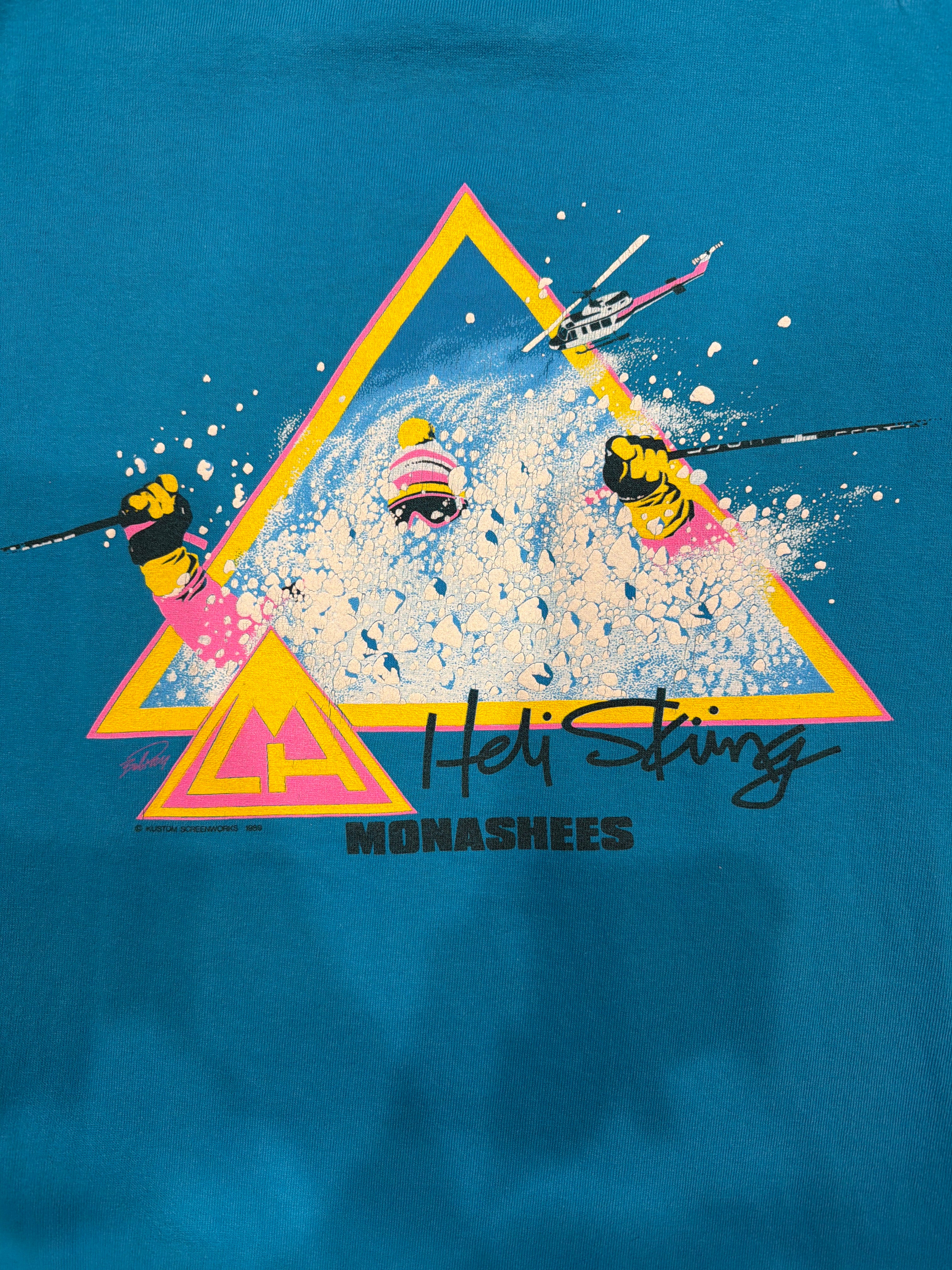 90s CMH Heli Skiing Design Puffed Snow Powder Skier T-Shirt Medium