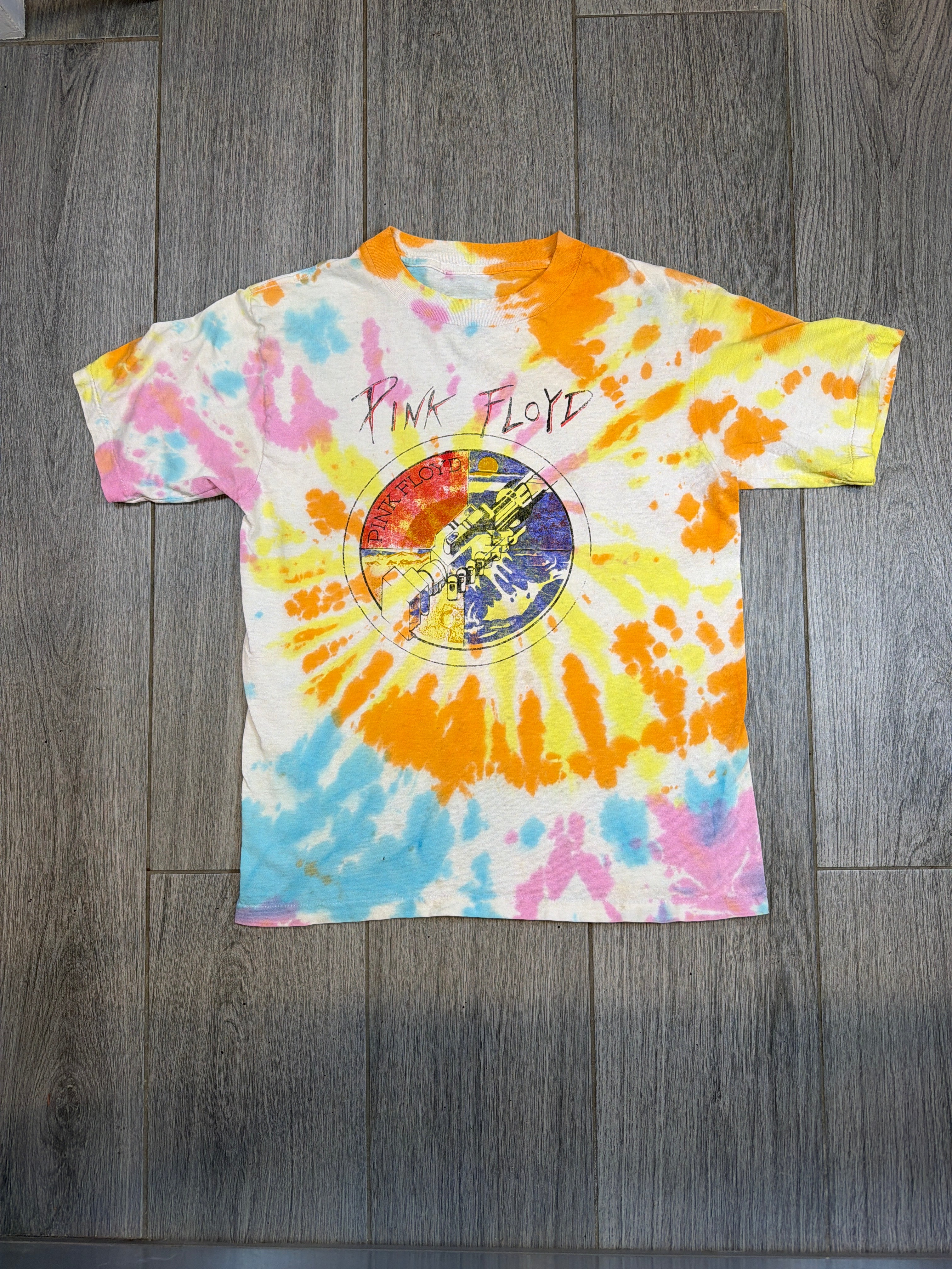 90s Pink Floyd Handshake The Wall Tie Dye Faded T-Shirt Medium
