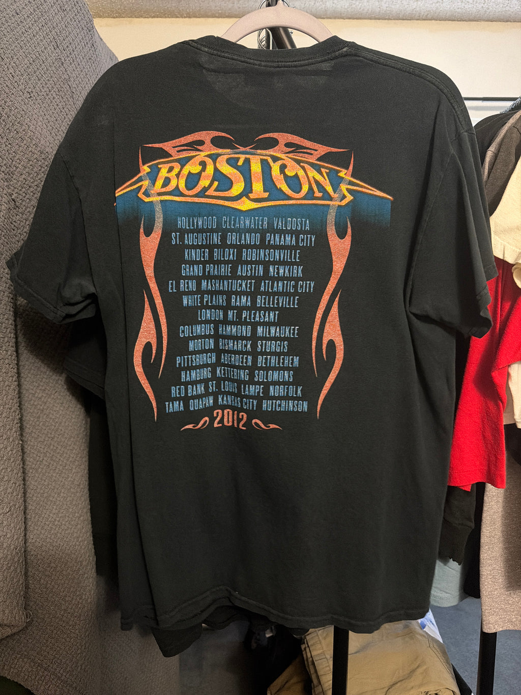 2012 Boston Tour Shirt Gildan Black T-Shirt Medium