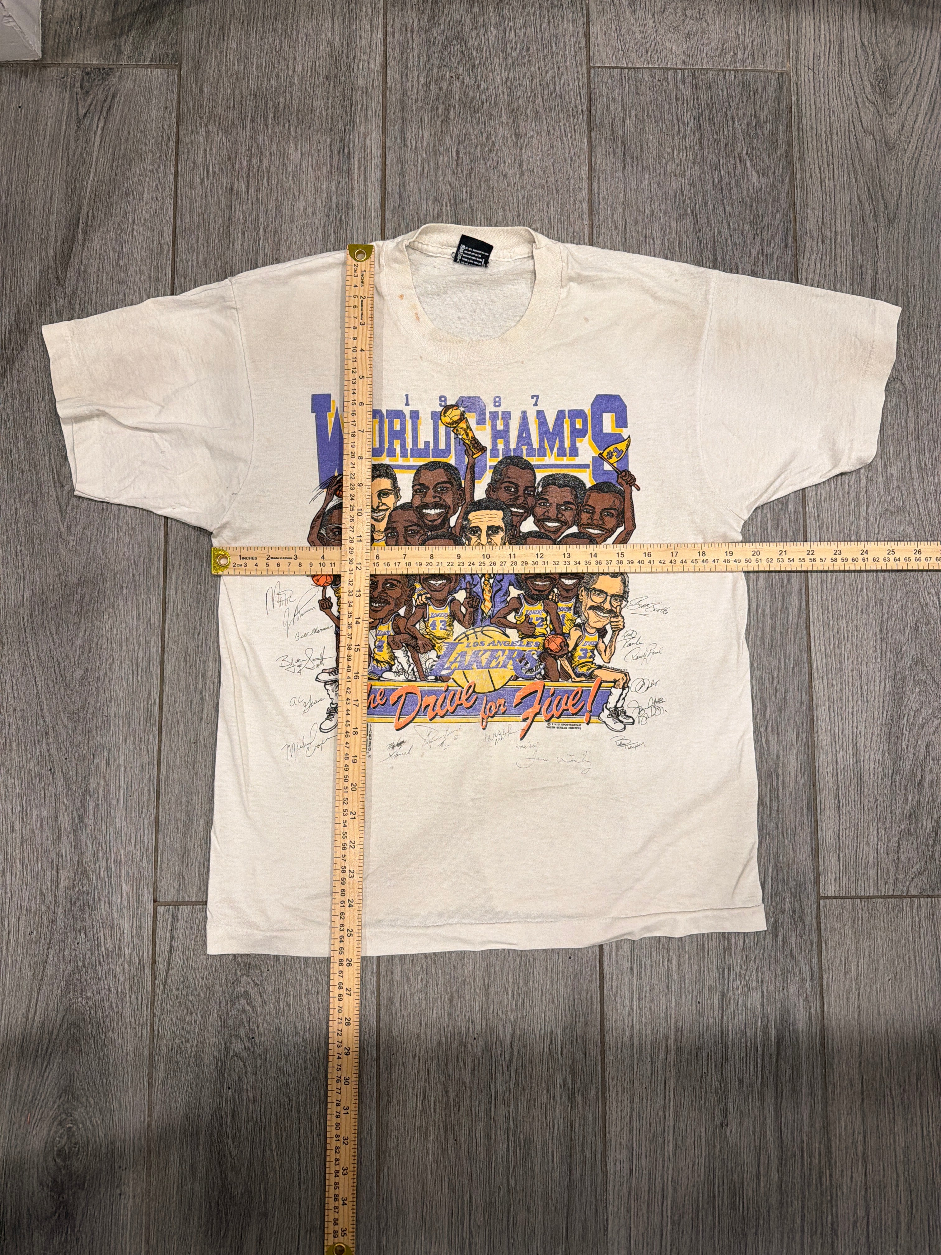 1987 Lakers World Champs Sports weißes Screen Stars T-Shirt Large