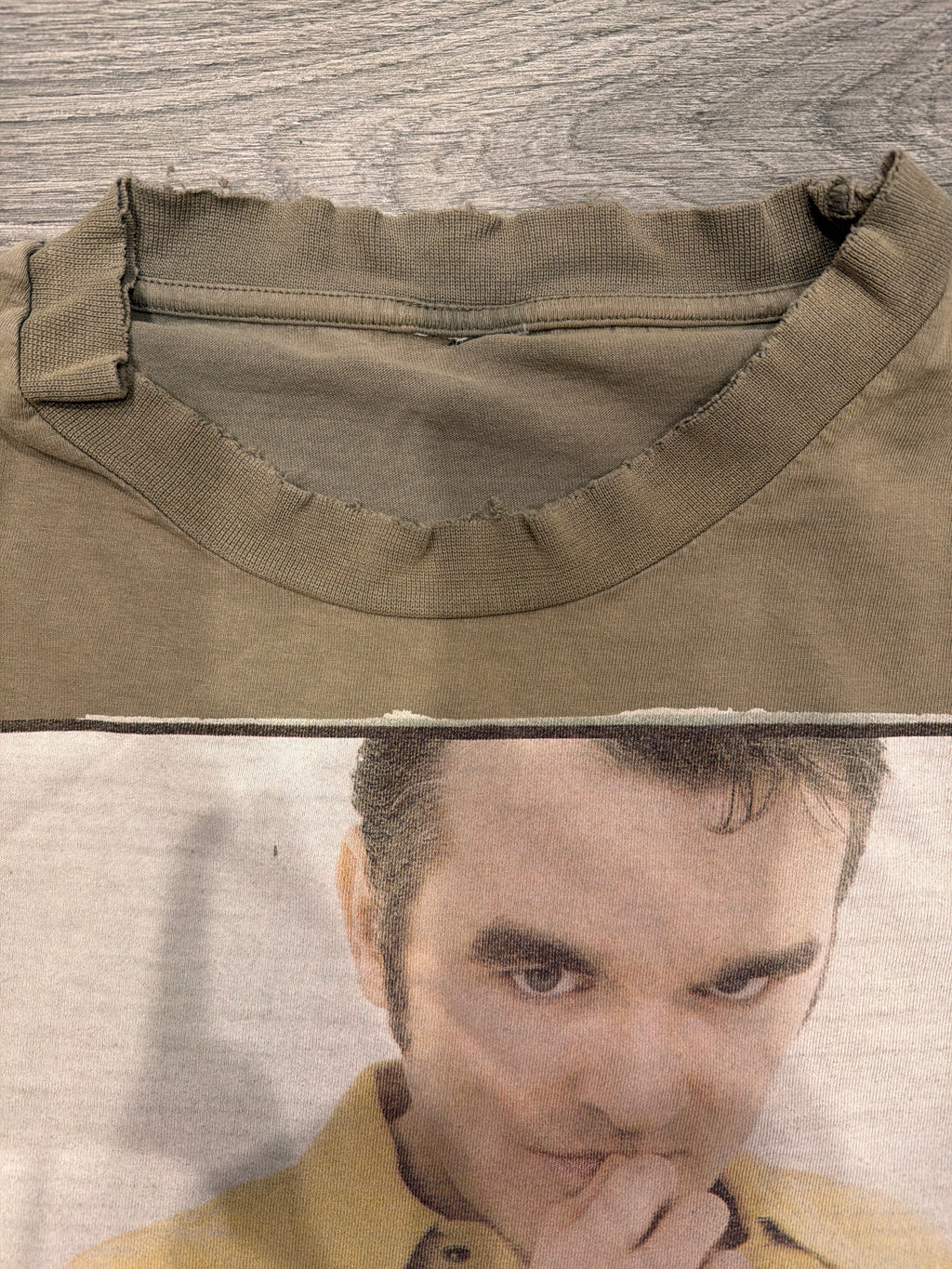 90s Morrissey Oye Esteban Tour Thrashed Worn Brown/Green T-Shirt XL