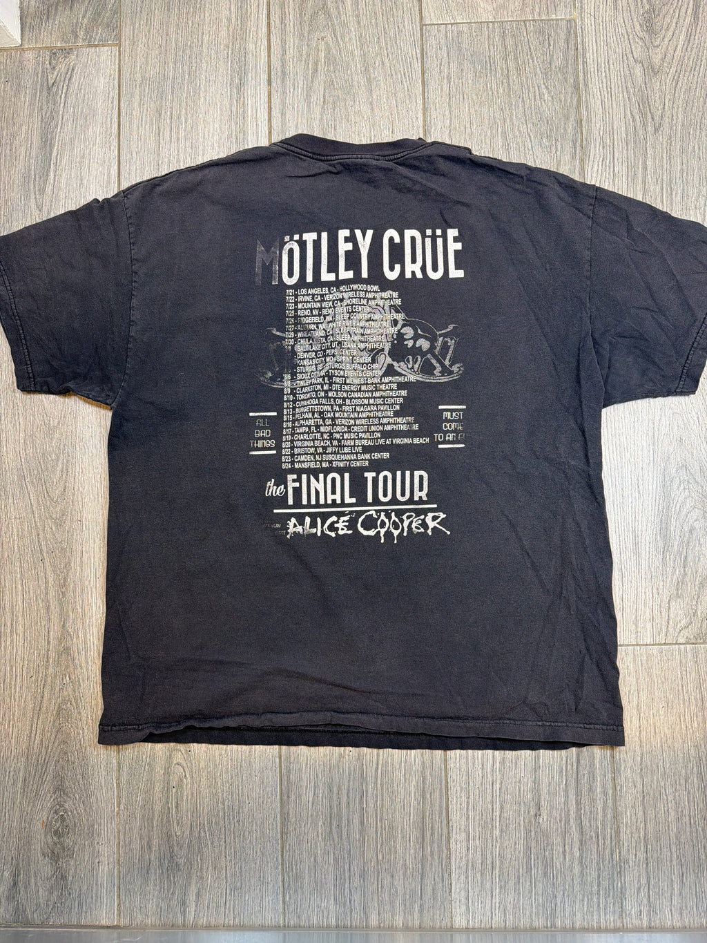 Motley Crue The Final Tour All Bad Things Must End Black T-Shirt 2XL