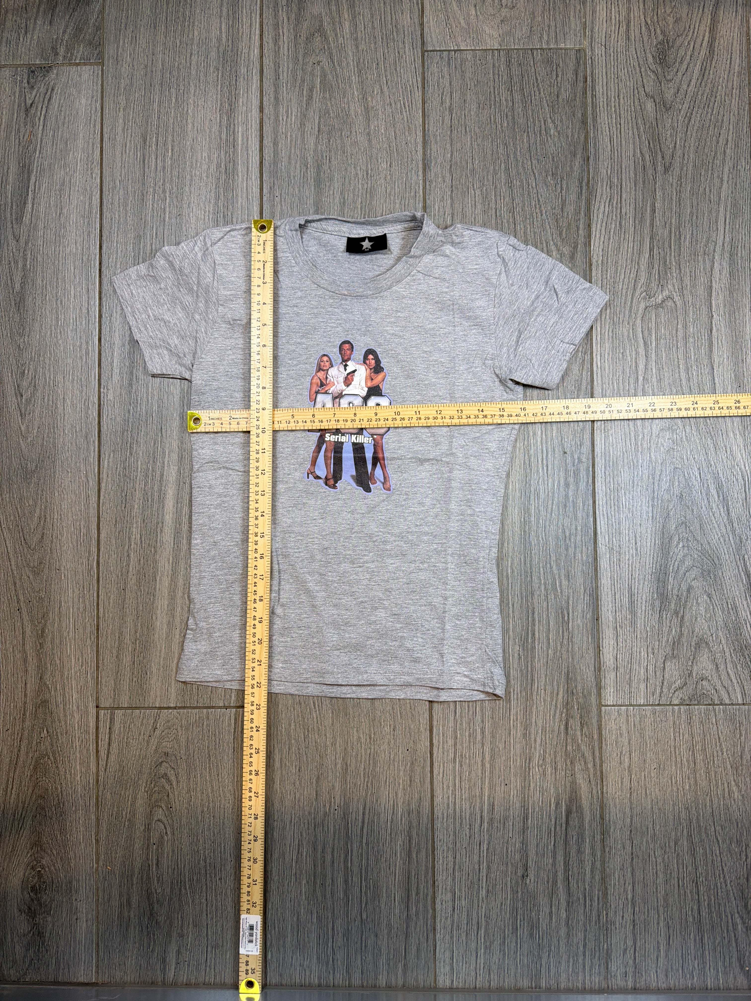 90er Jahre James Bond ASS Serienmörder Grau T-Shirt Klein