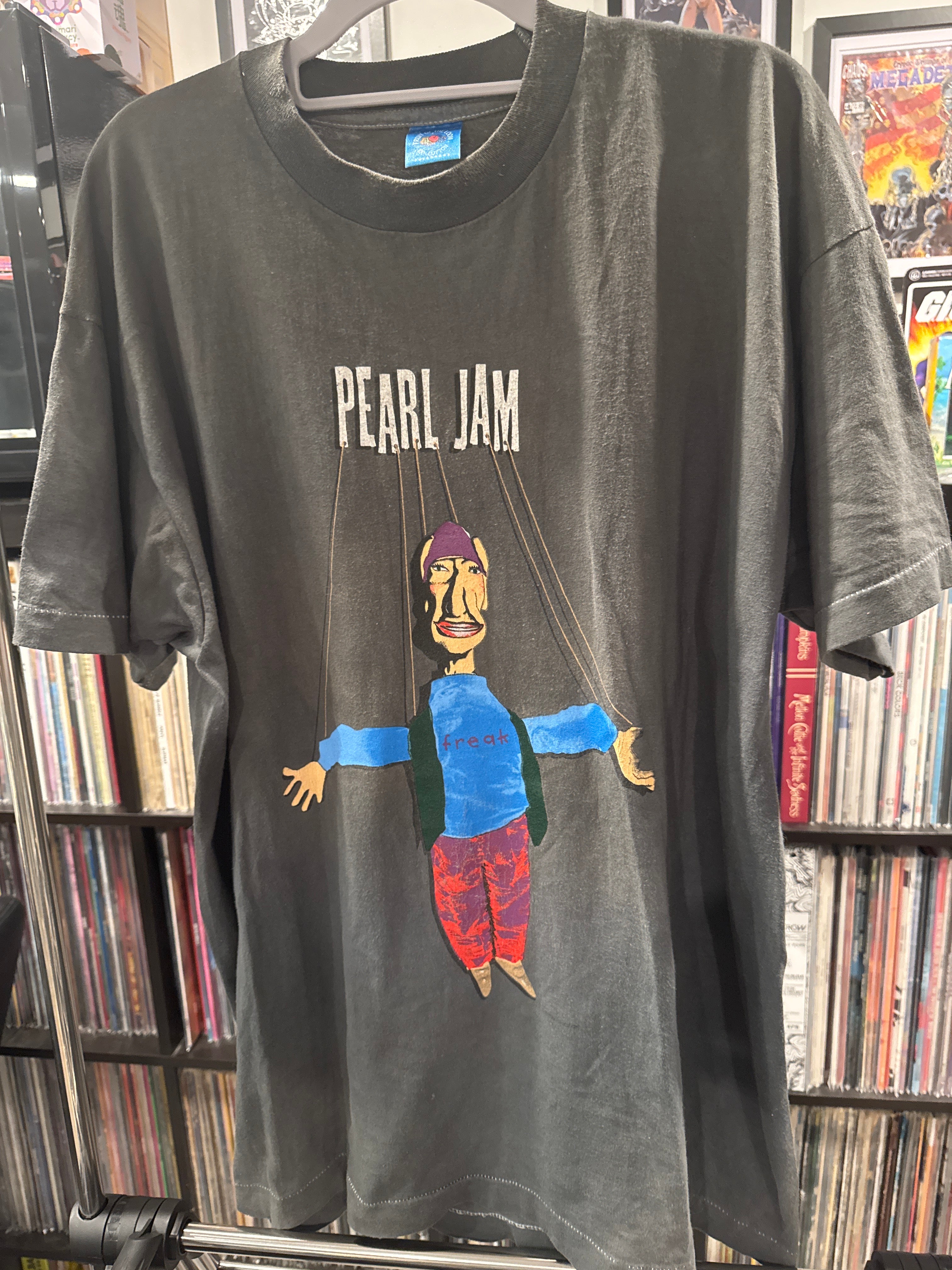 1994 Pearl Jam Freak Tour Shirt Dates Marionette XL Fruit of the Loom Single Stitched
