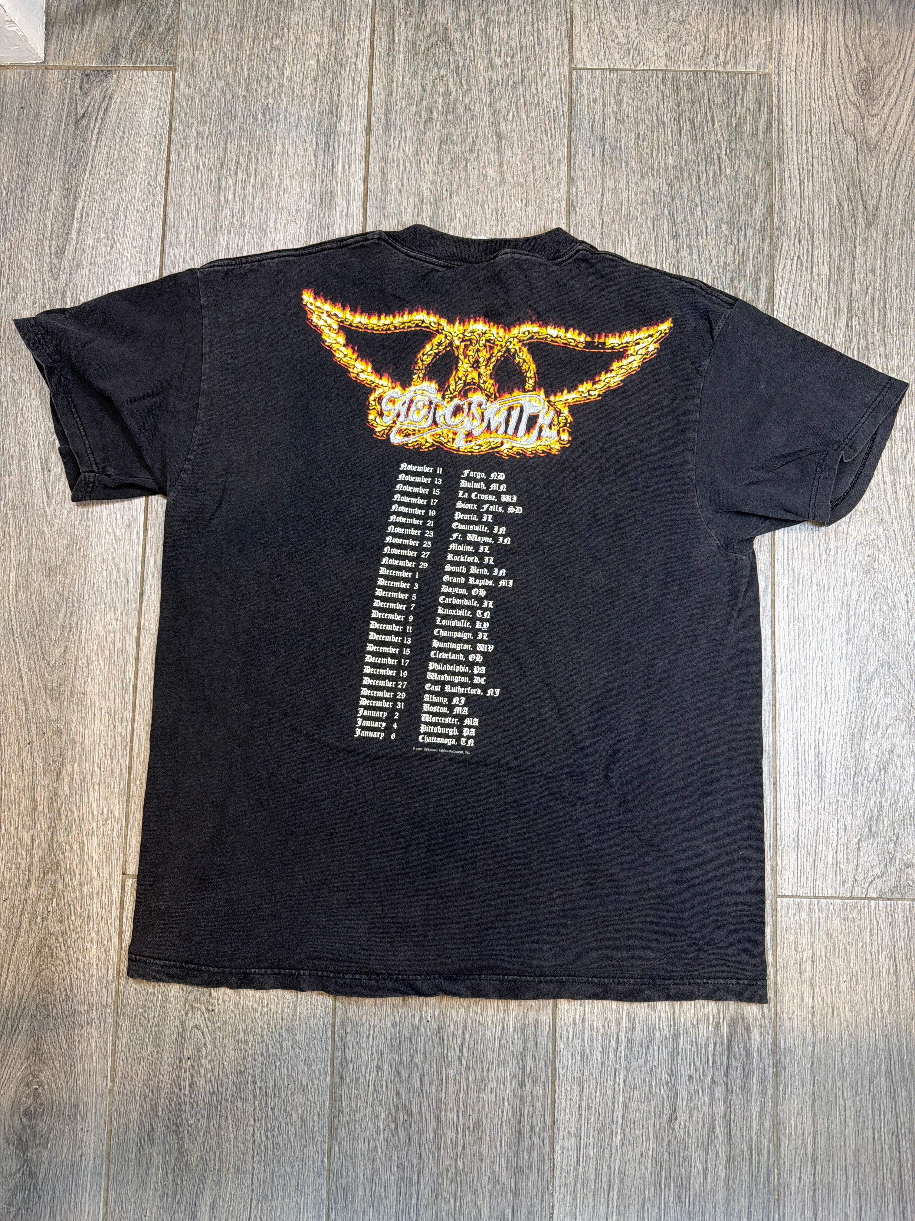 1997 Aerosmith Nine 9 Lives Tour Pink Black T-Shirt XL