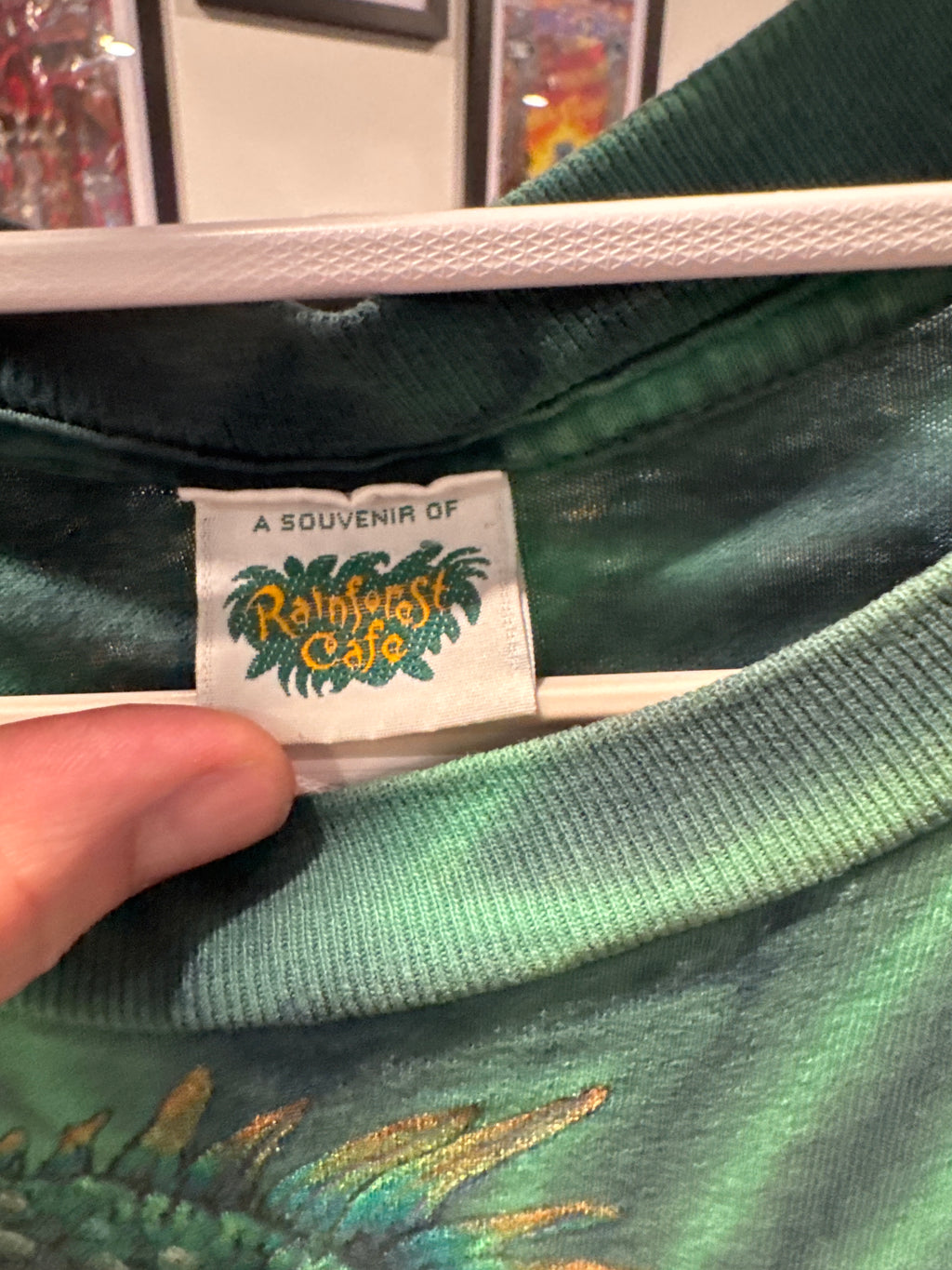 1995 Rainforest Cafe Iguana Tie Dye XXL Green Souvenir T-Shirt AOP