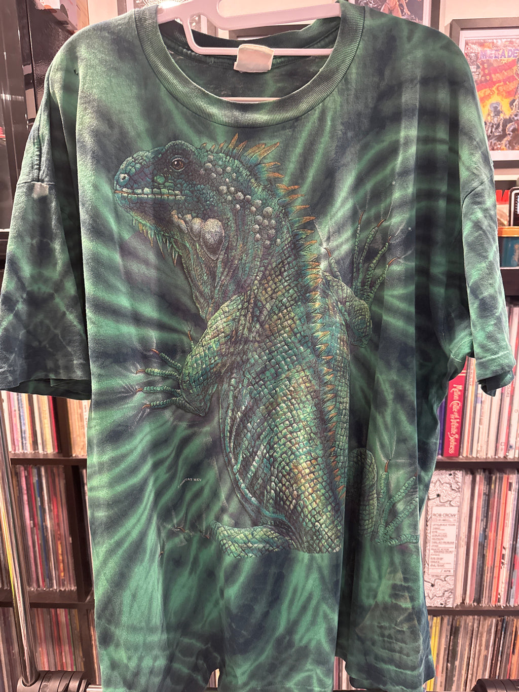 1995 Rainforest Cafe Iguana Tie Dye XXL Green Souvenir T-Shirt AOP
