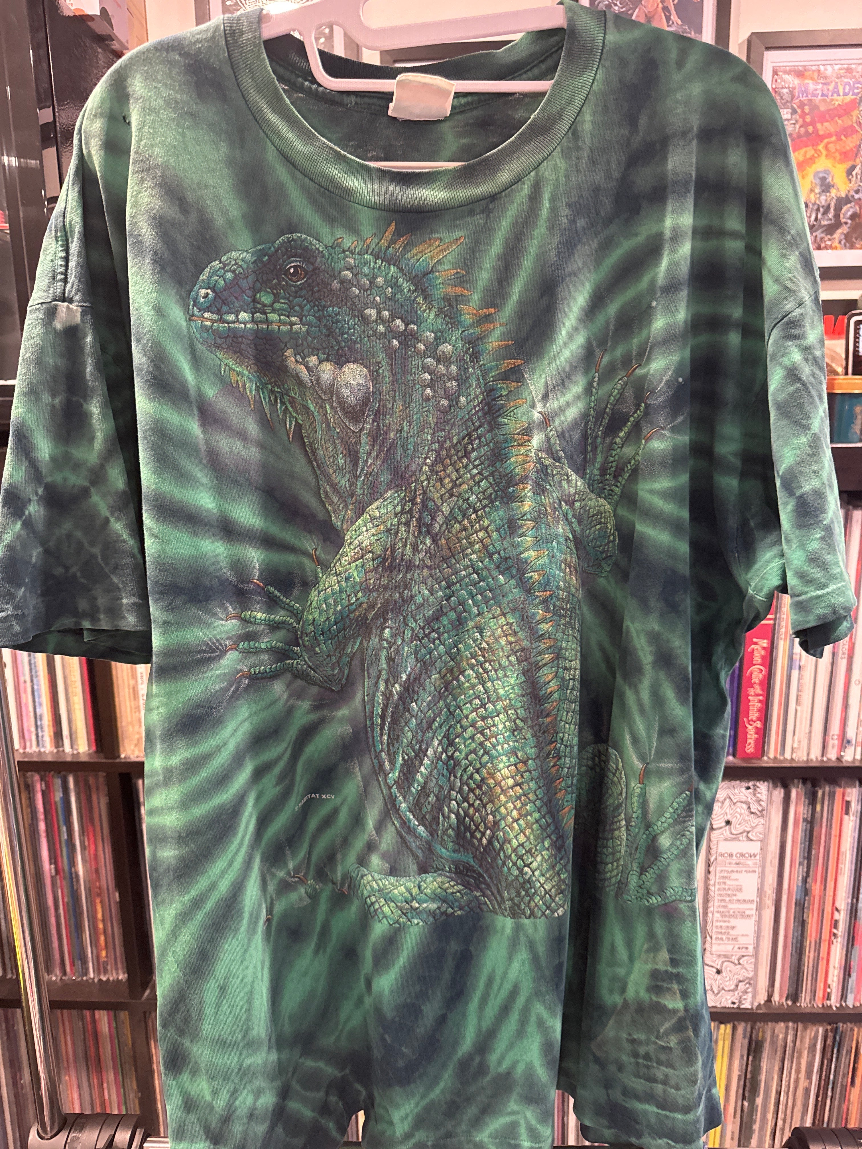 1995 Rainforest Cafe Iguana Tie Dye XXL Green Souvenir T-Shirt AOP