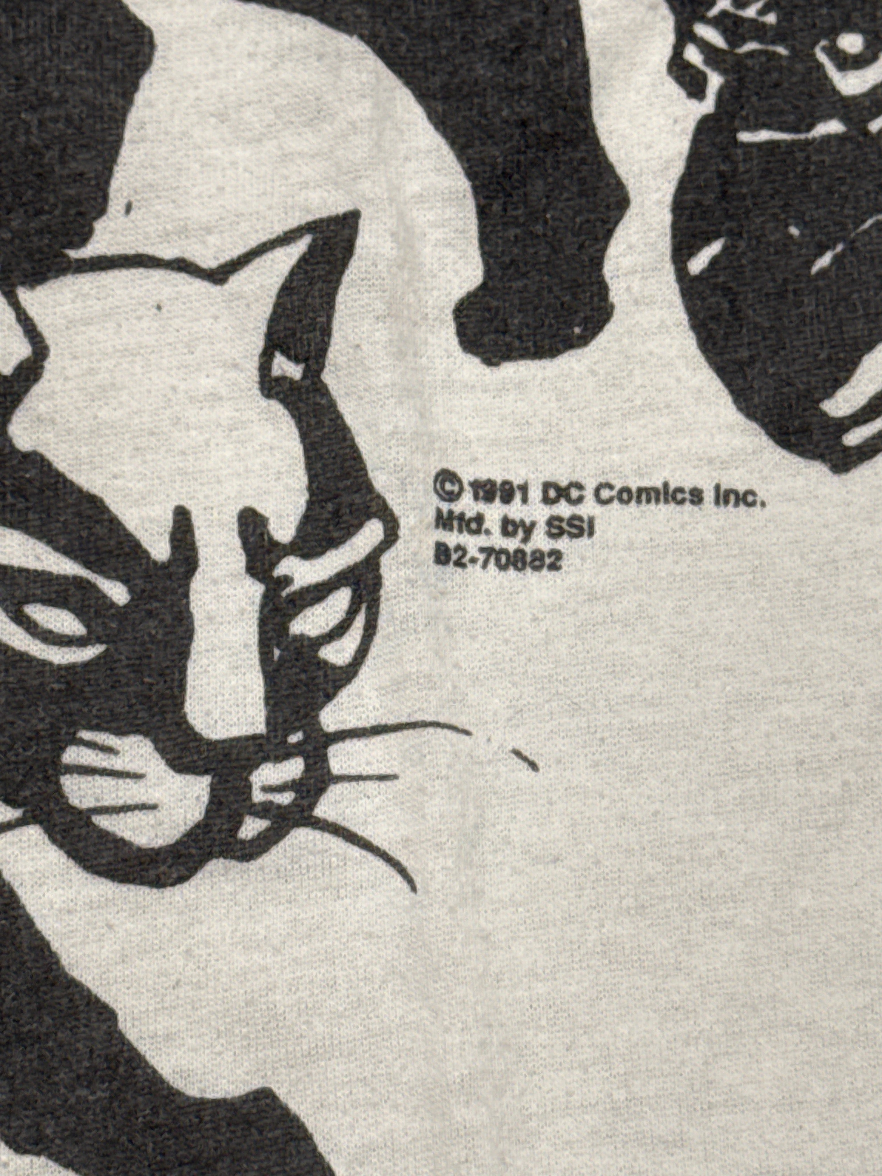 1991 Cat Woman Batman Returns AOP Black/White Catwoman T-Shirt Large