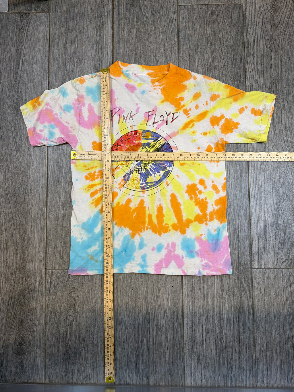 90s Pink Floyd Handshake The Wall Tie Dye Faded T-Shirt Medium