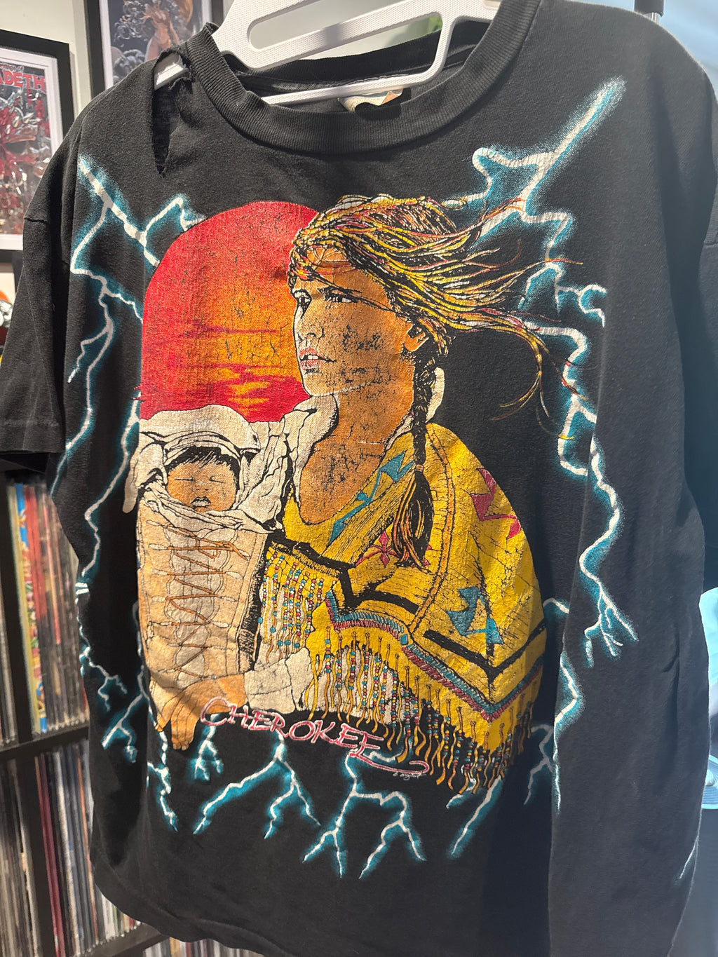 Cherokee American Thunder Native Distressed L