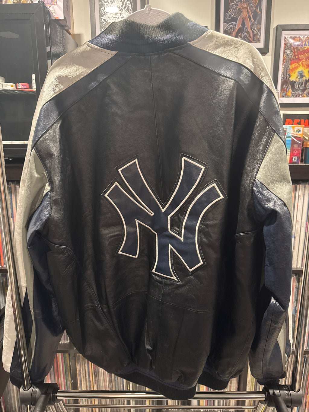 Vintage MLB Genuine Merchandise G-III Carl Banks L New York Yankees Leather Jacket