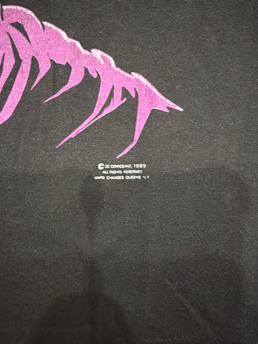 1989 Batman Cowell Big Face Purple Blue Black T-Shirt Medium