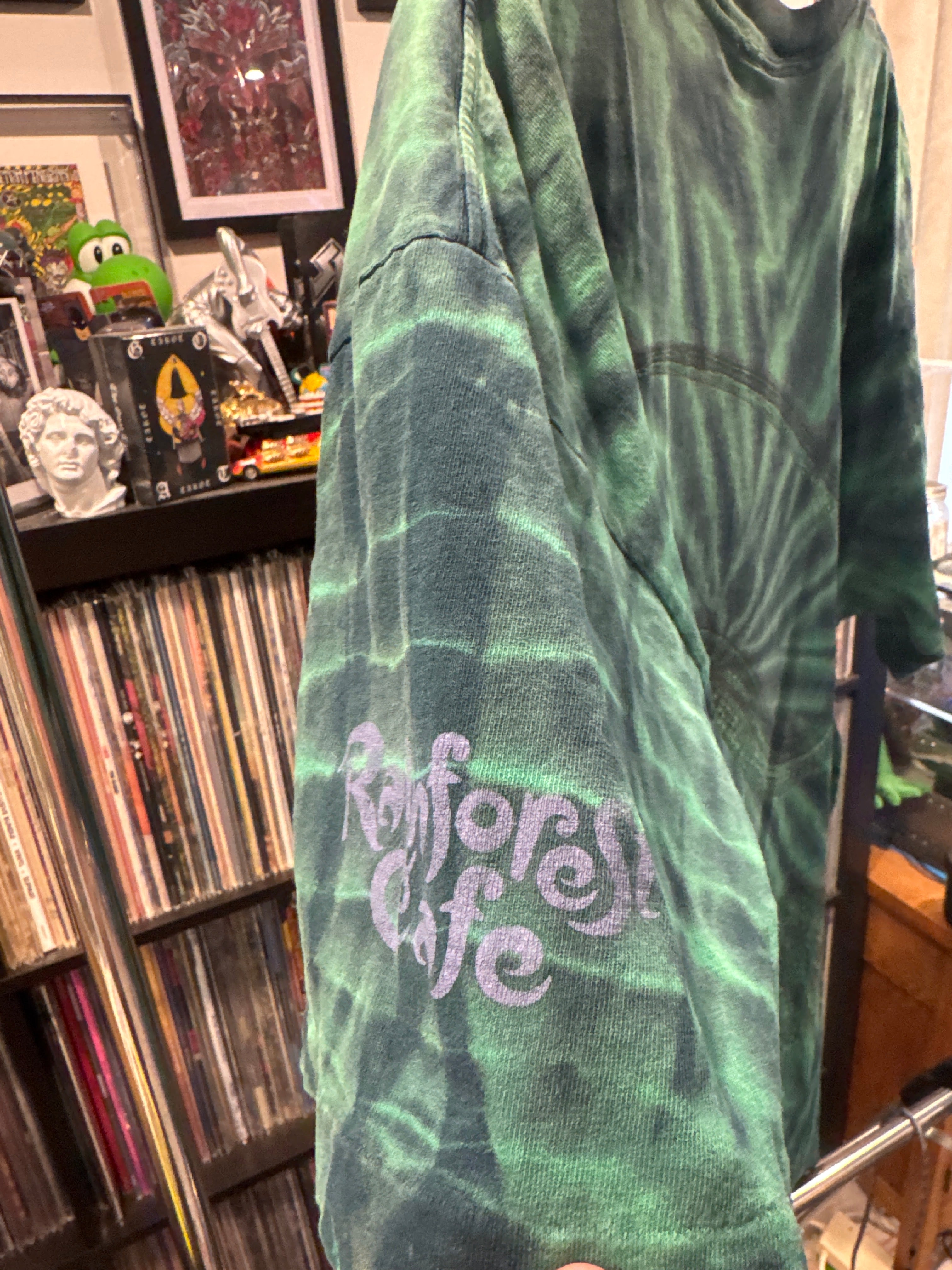 1995 Rainforest Cafe Iguana Tie Dye XXL Green Souvenir T-Shirt AOP