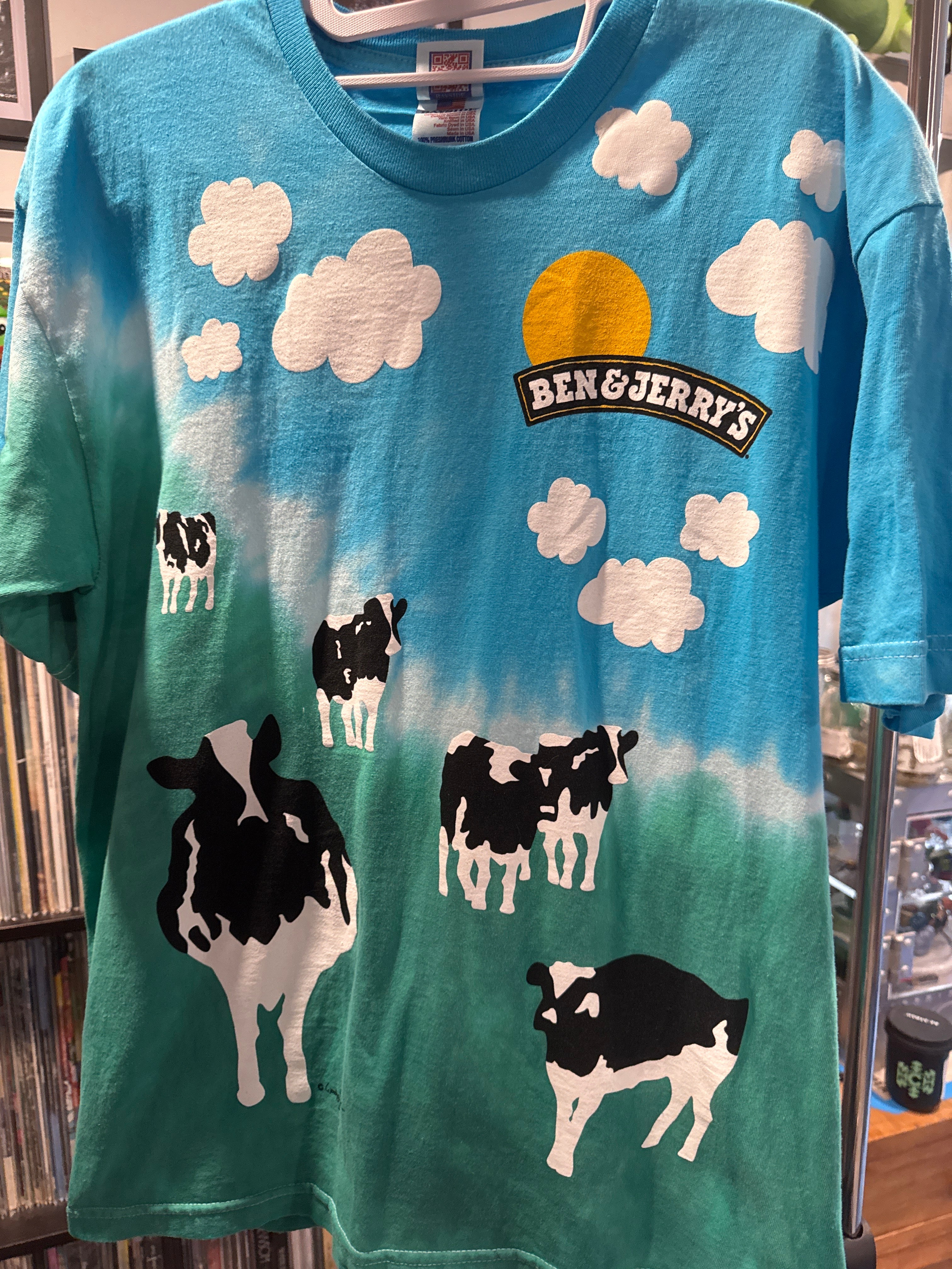 Ben and Jerry’s Euphoria Cow Tie Dye Clouds Large