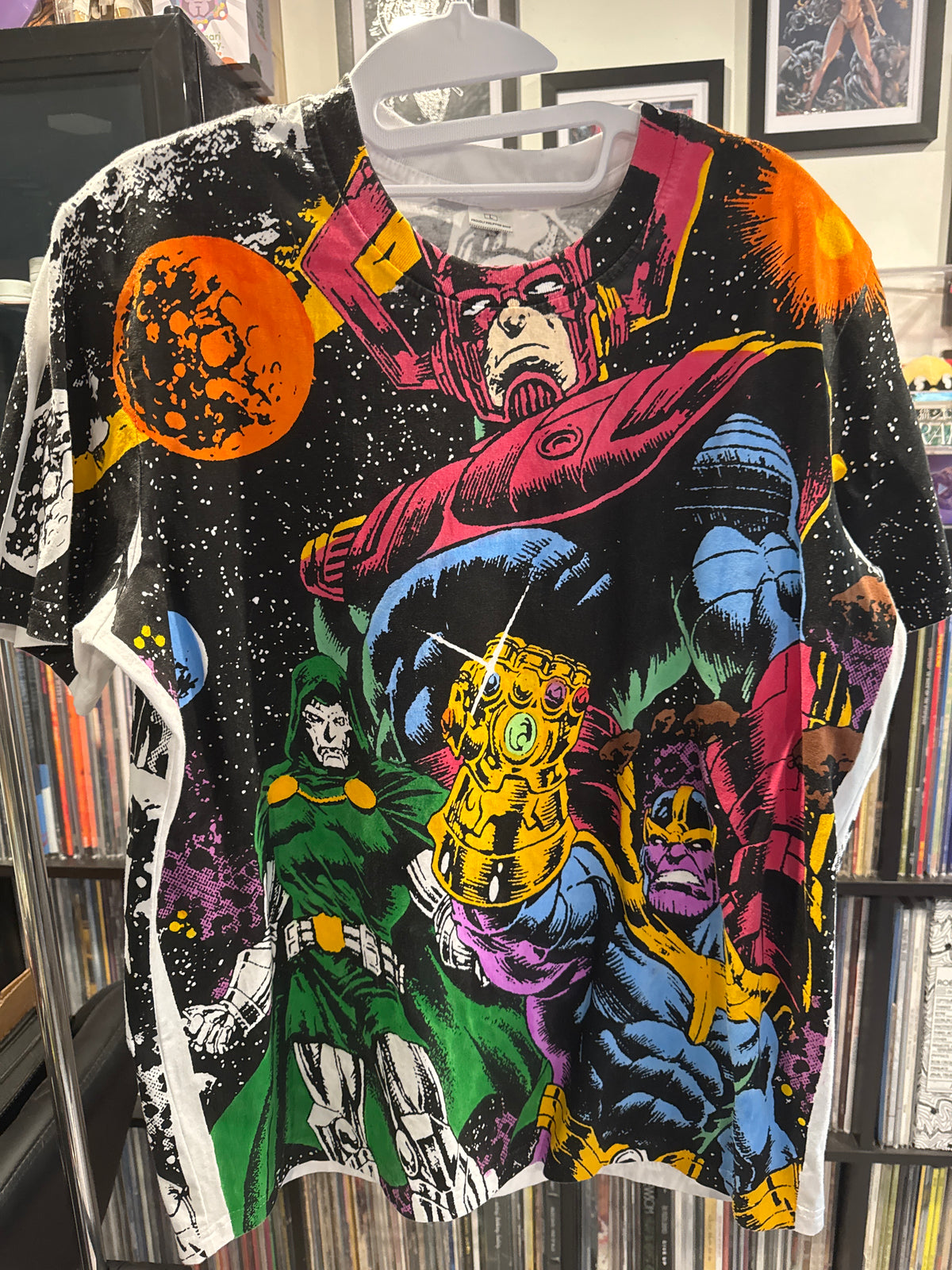 00s Marvel Villains AOP Boot Graphic T Shirt White M/L Philippine