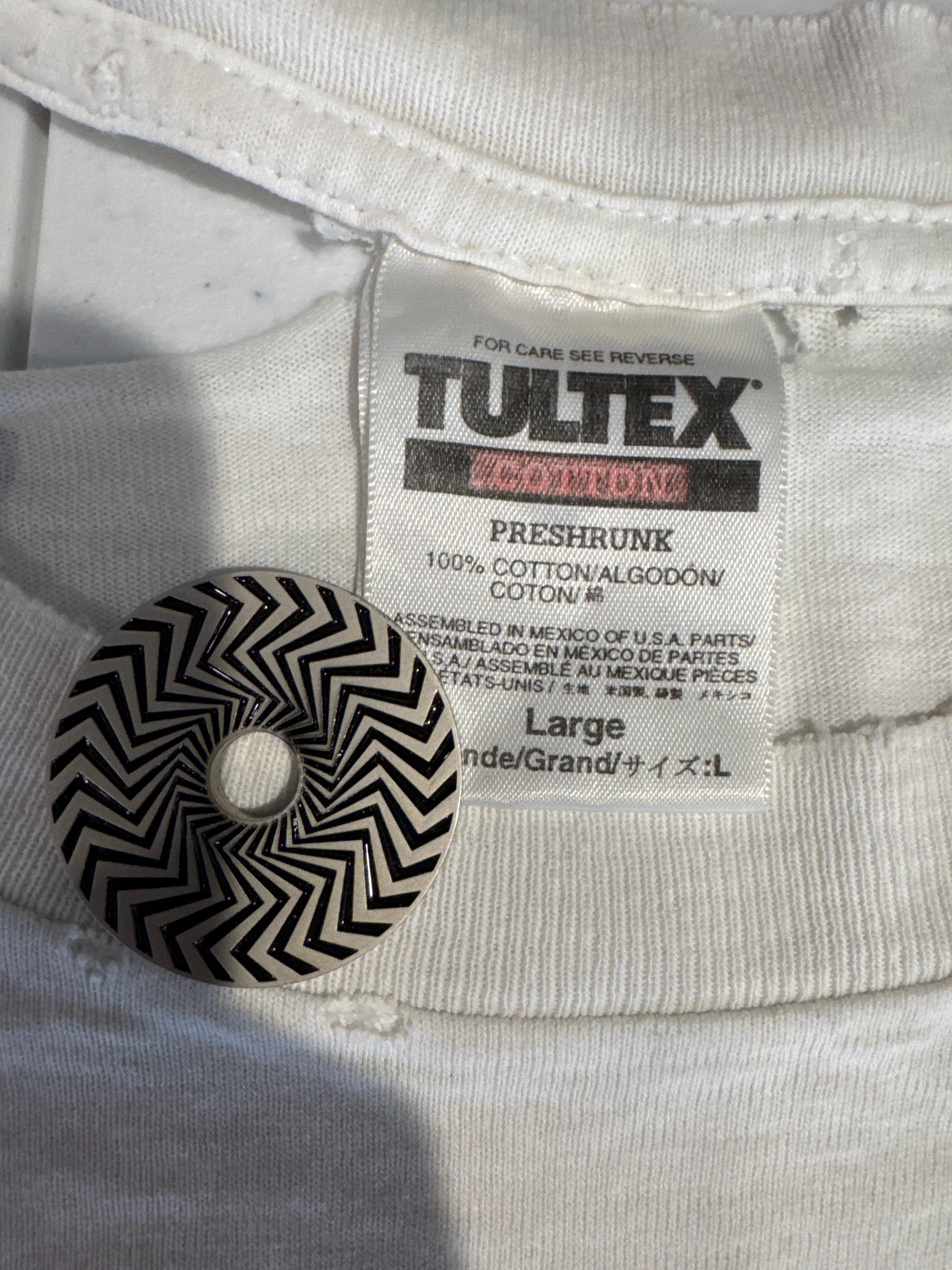 2000er Zero Skateboard „Thrashed“ T-Shirt Größe L