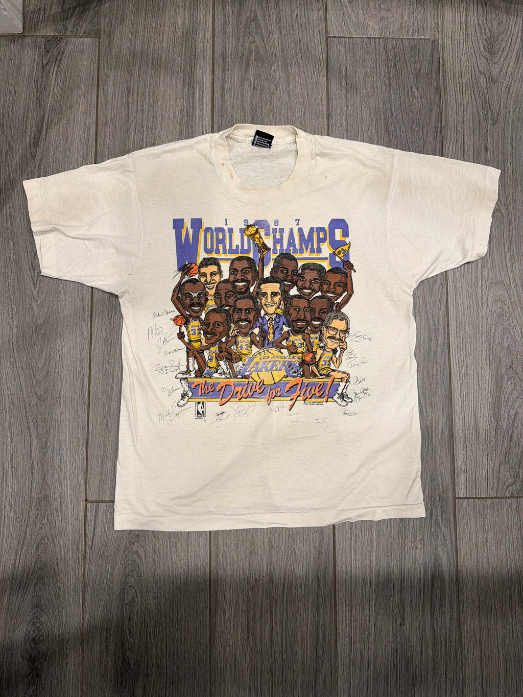 1987 Lakers World Champs Sports White Screen Stars T-Shirt Large